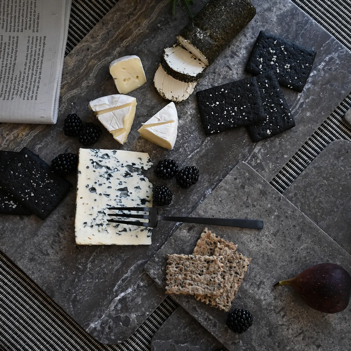 Decorative Tray in Travertine Enkei Rectangular Medio 40x25 cm