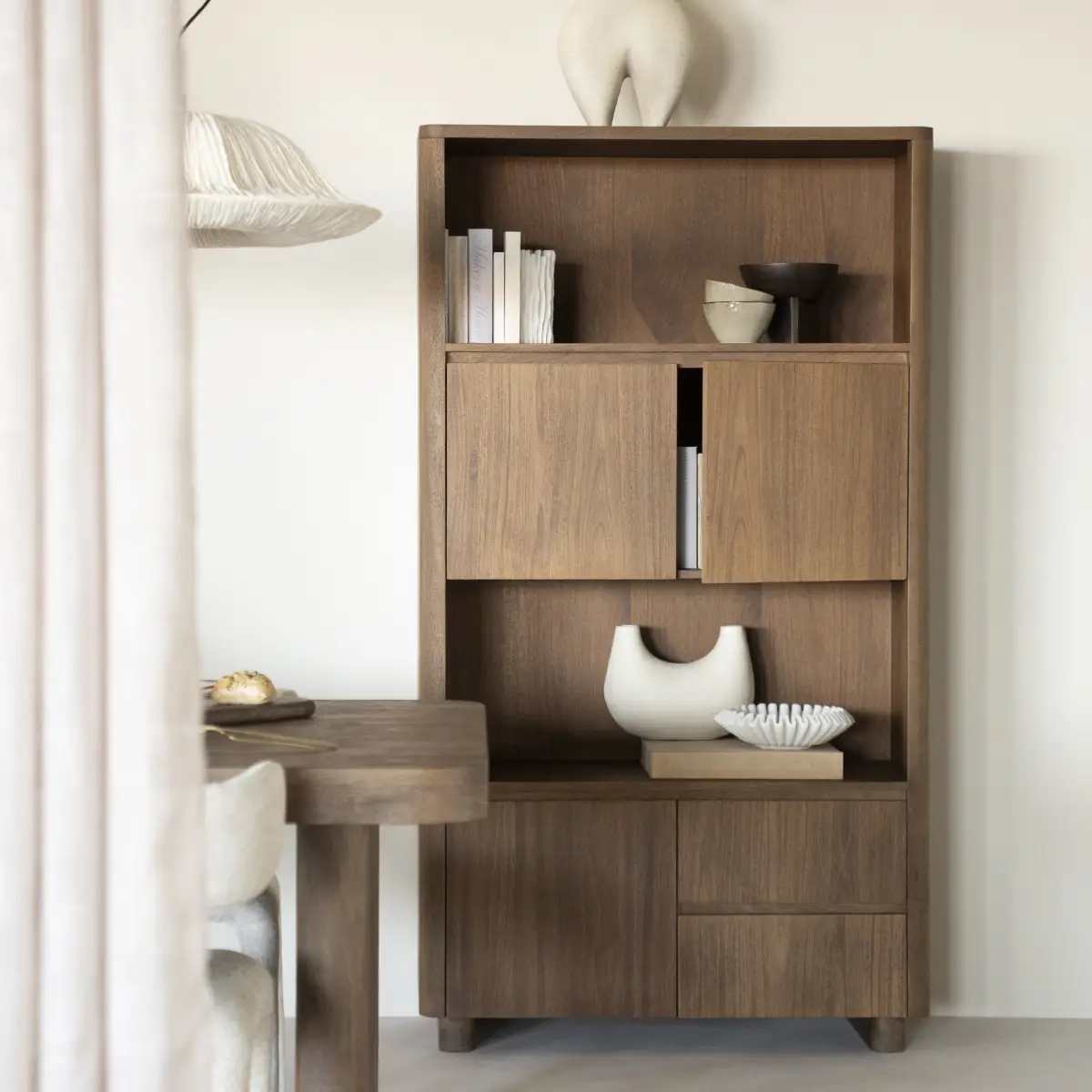Edward Cabinet