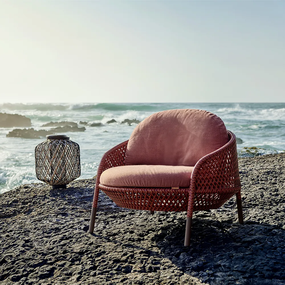 AHNDA lounge chair AB7 vulcano 0305 elemental 0105