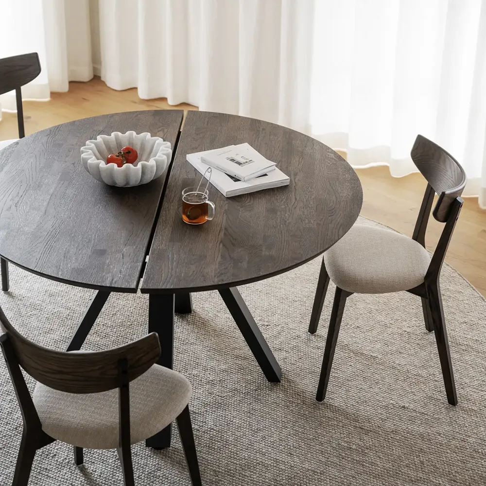 Ami dining chair brown lacquered oak/beige fabric