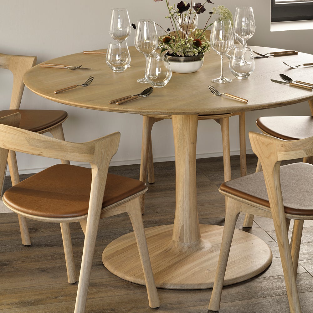 Torsion Dining Table Ø127 cm Oak