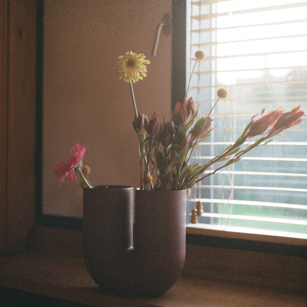  Kink Vase H: 26 cm - Deep Red