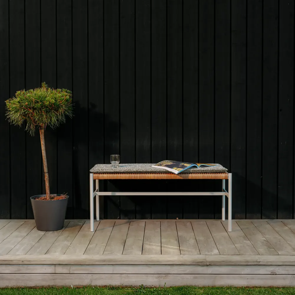 DK bench - Light Grey