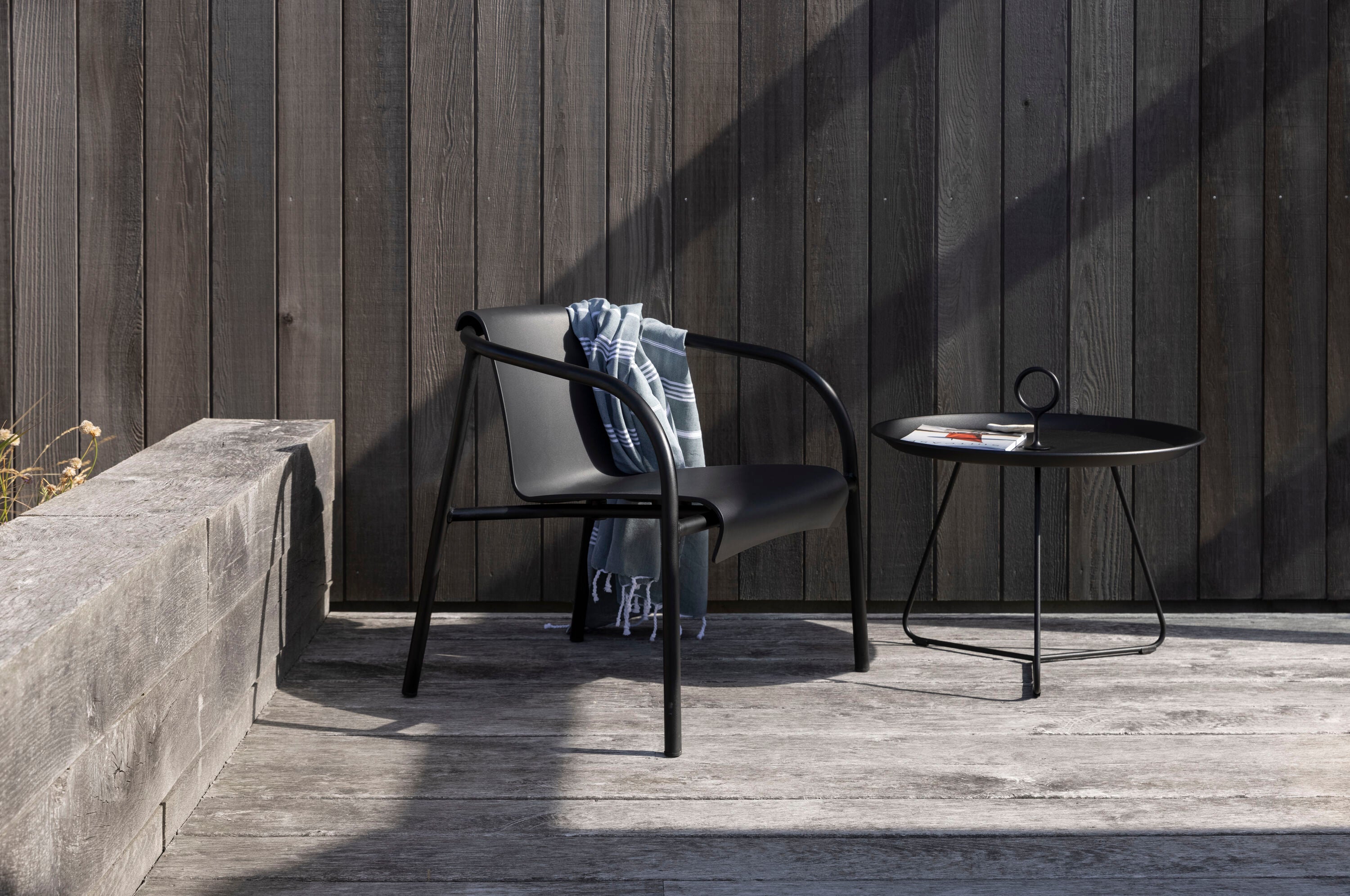 Eyelet side table 45 cm Black