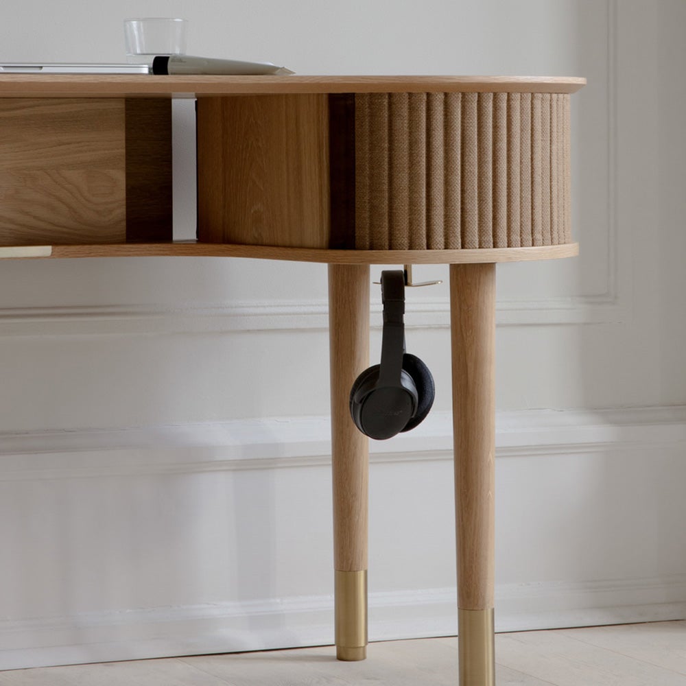 Audacious Desk Oak/Sugar Brown