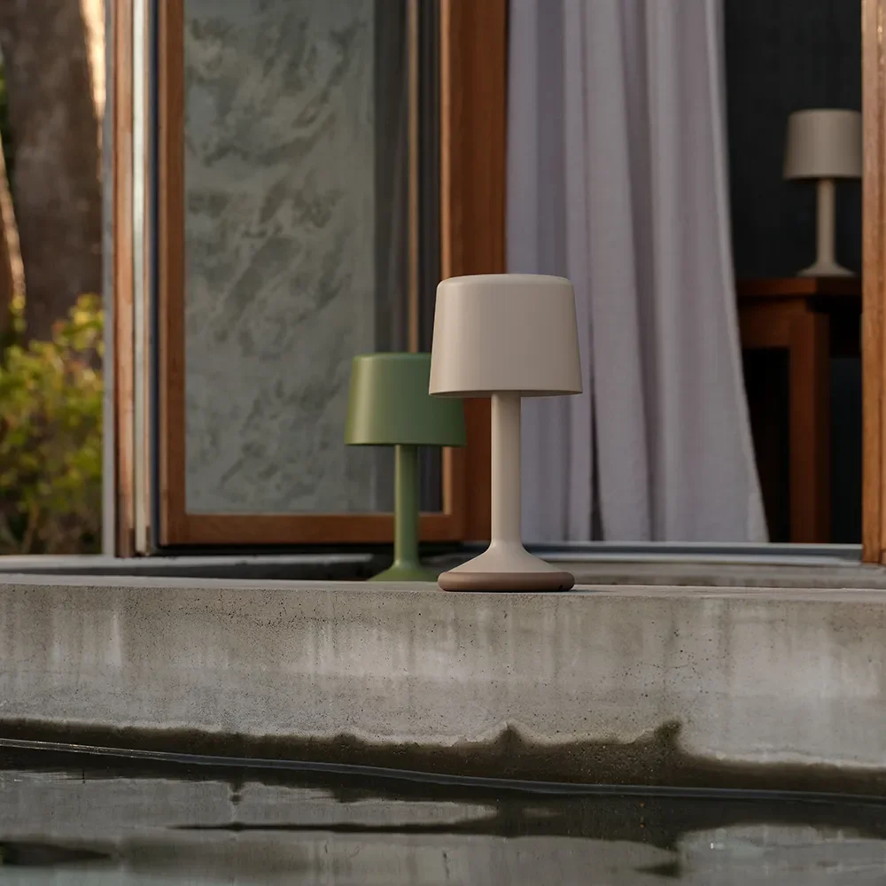 Portable solar cell lamp Luu Olive green