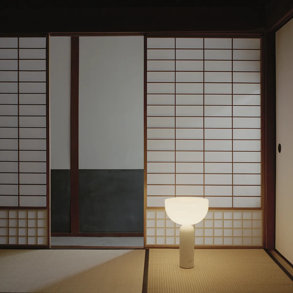 Kizu Table Lamp Large White Marble EU