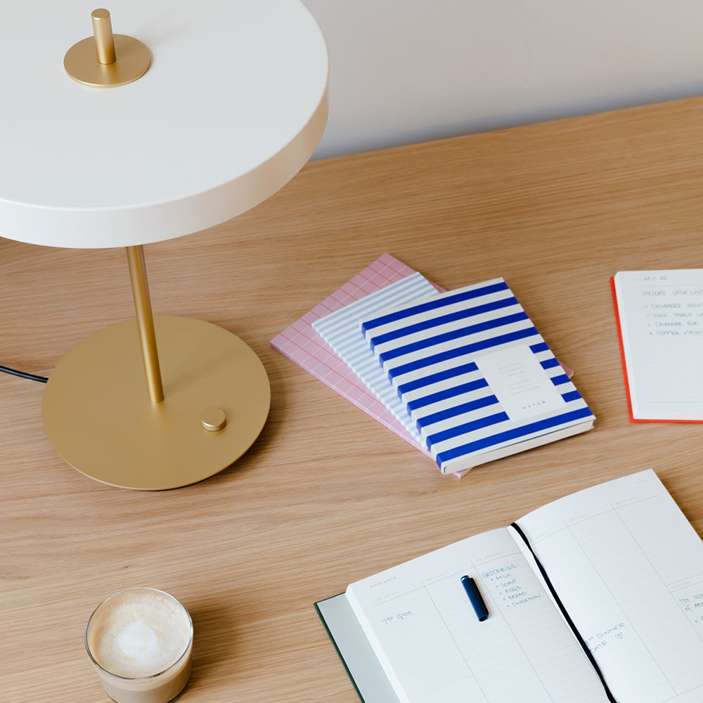 Asteria table Lamp Ø31 cm Pearl White