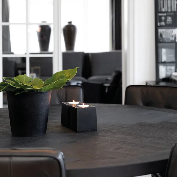 Josh & Carlos dining set