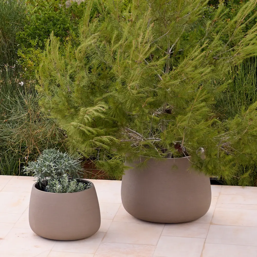 Soil pot rund medium Taupe structure, fiberglas