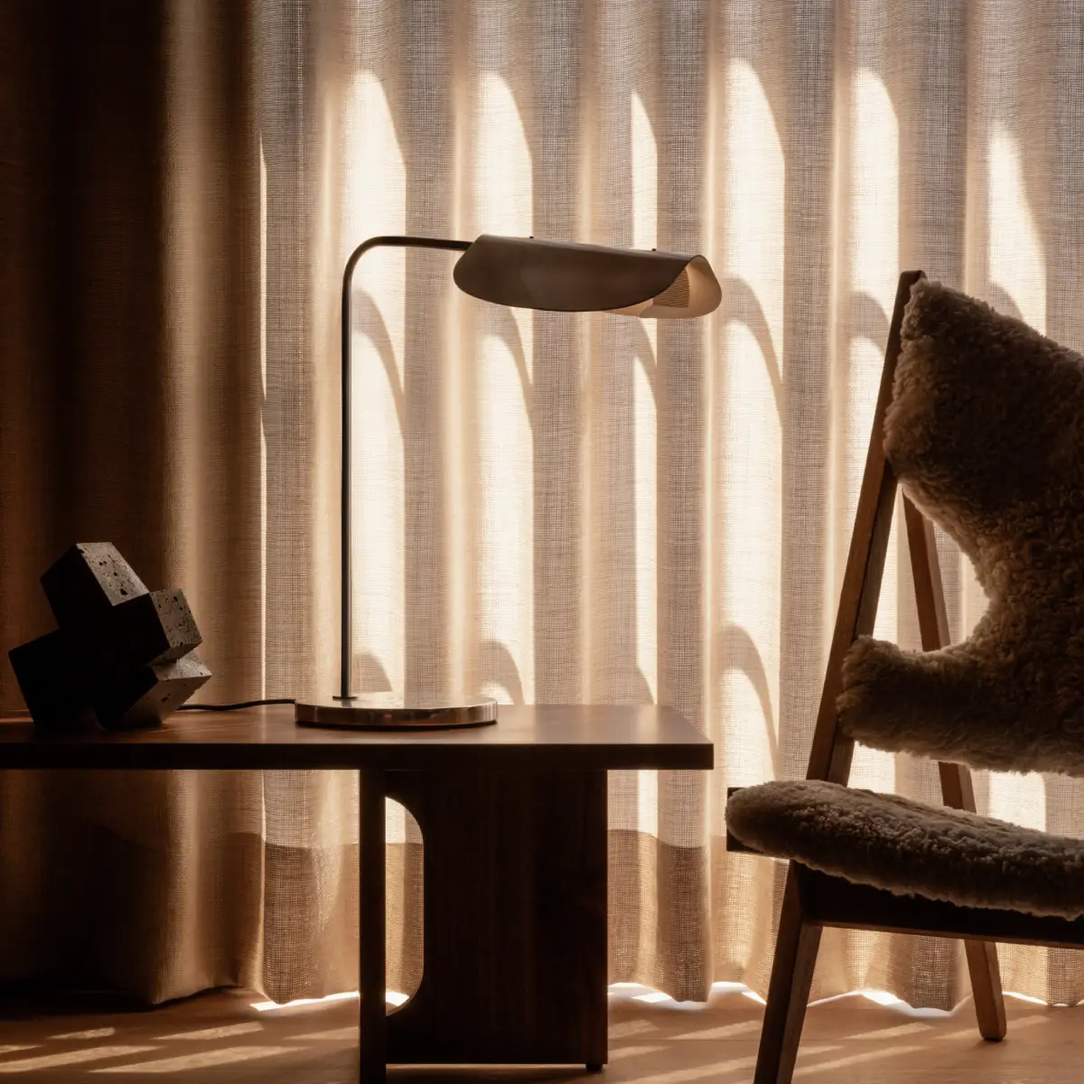 Wing Table Lamp Aluminum