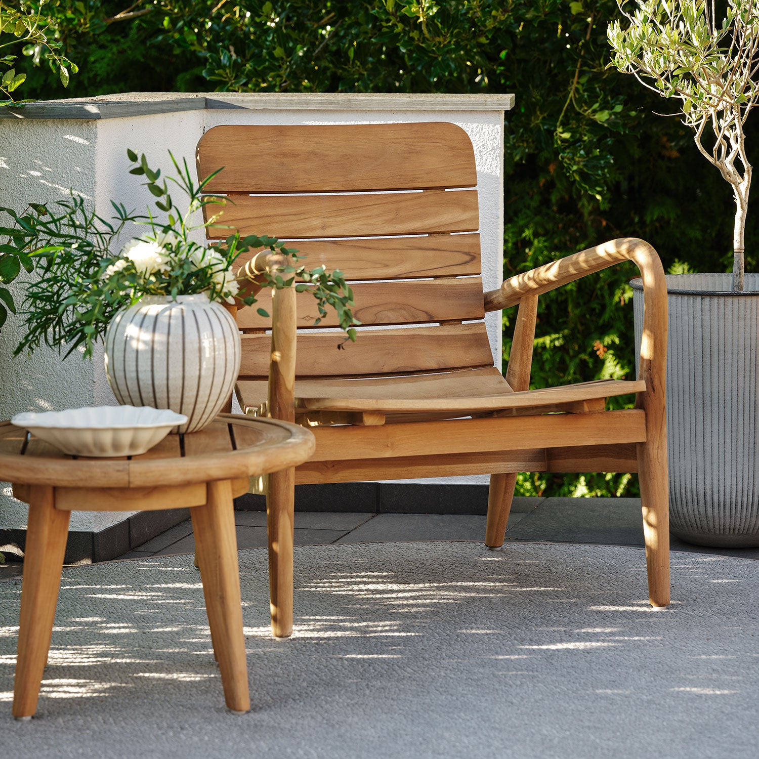 Lilja lounge armchair natural