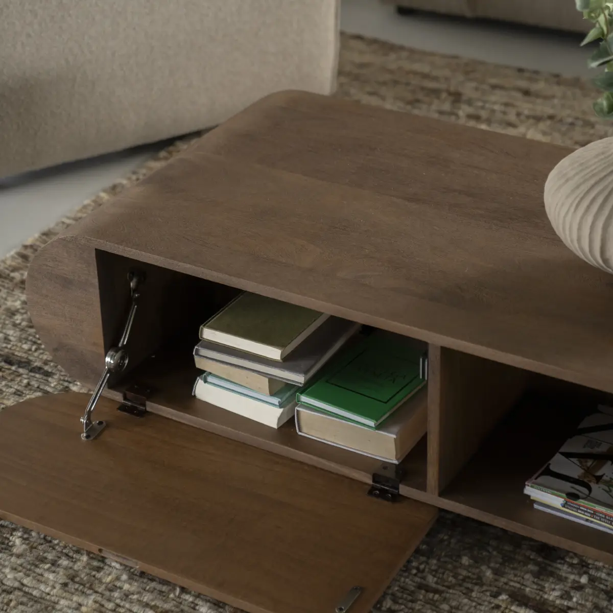 King Coffee table