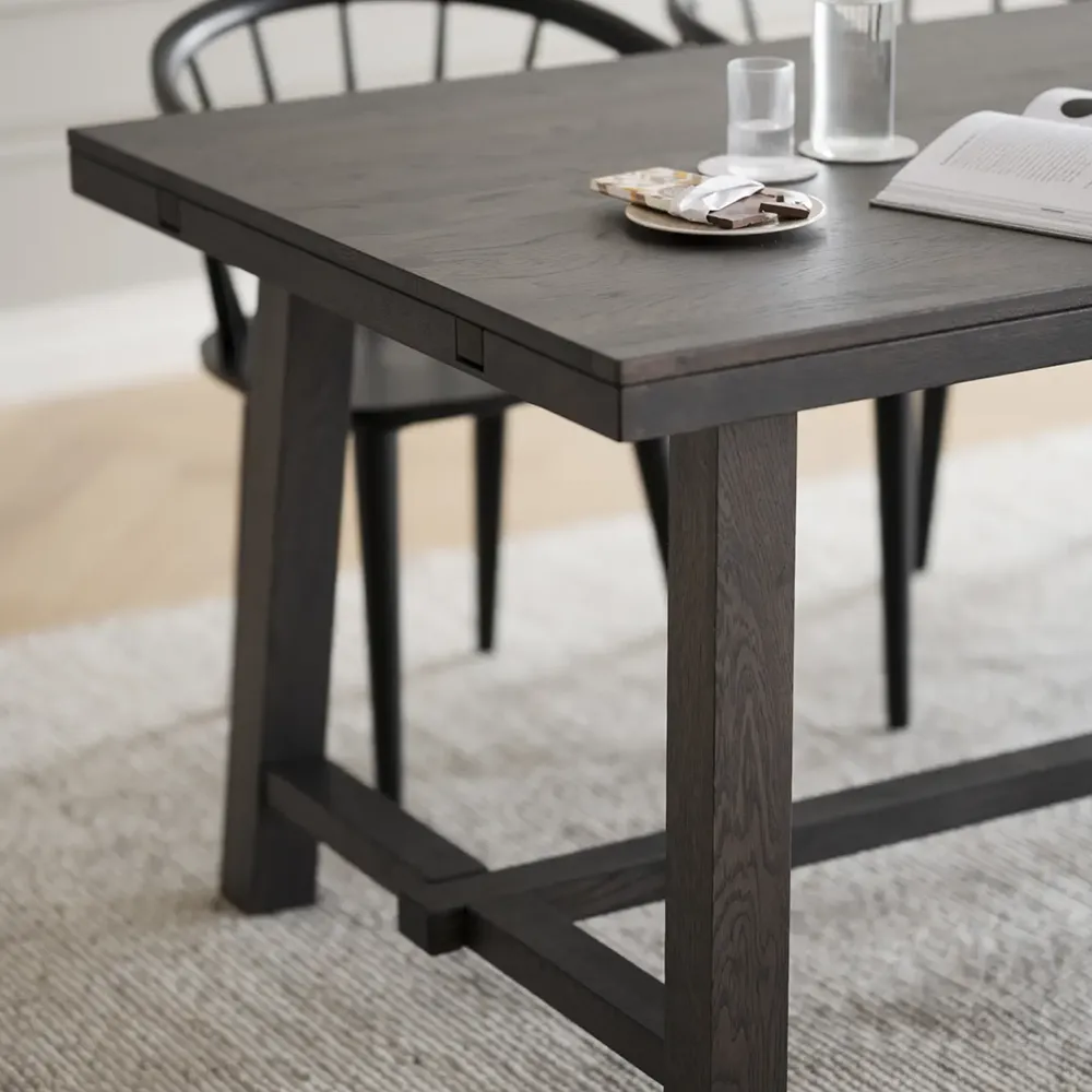 Brooklyn dining table 220x95 cm dark brown oak