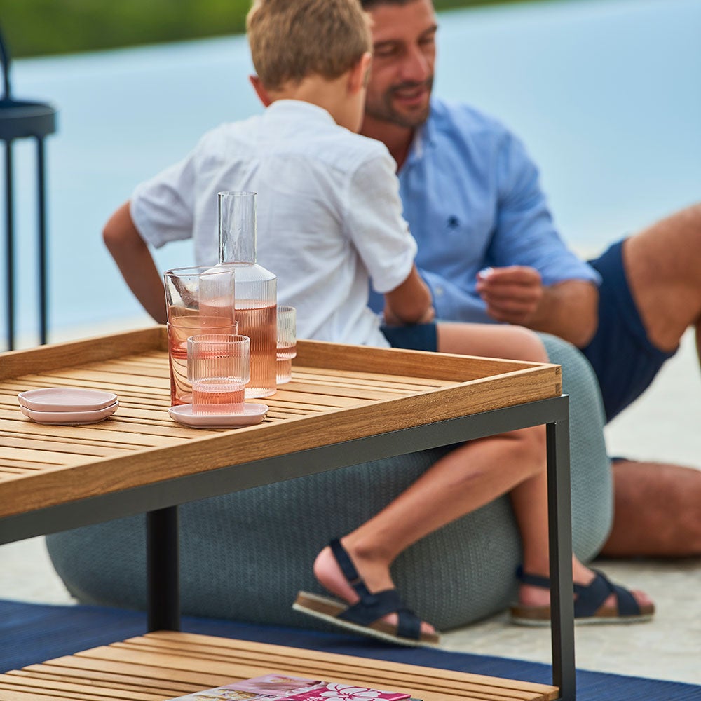 Level Coffee table 79X79cm