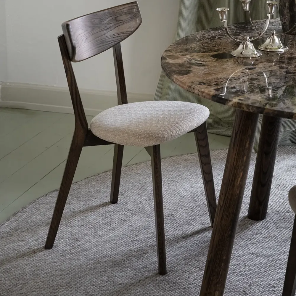 Taransay Dining Table Ø125 cm Brown Marble/Brown Oak