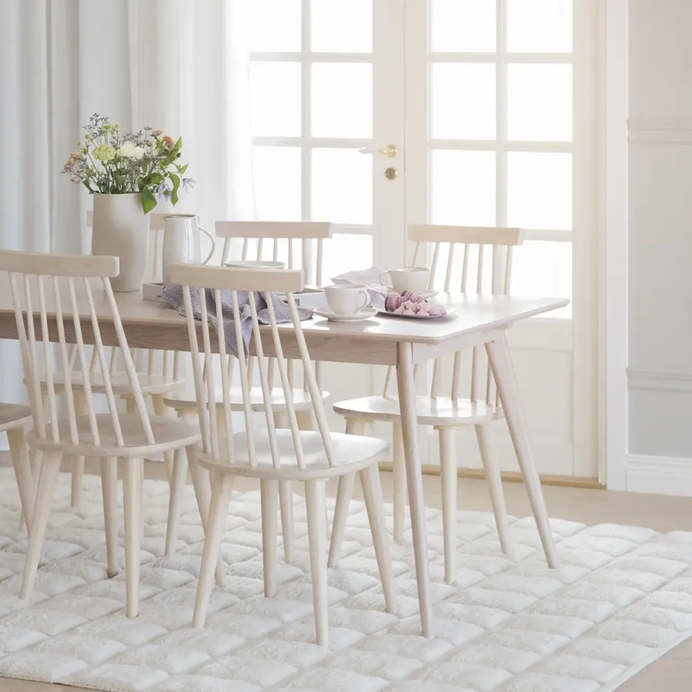 Lotta spindle chair white pigmented