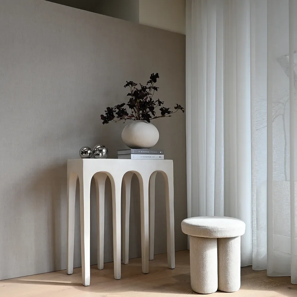 Bow Console - Birch