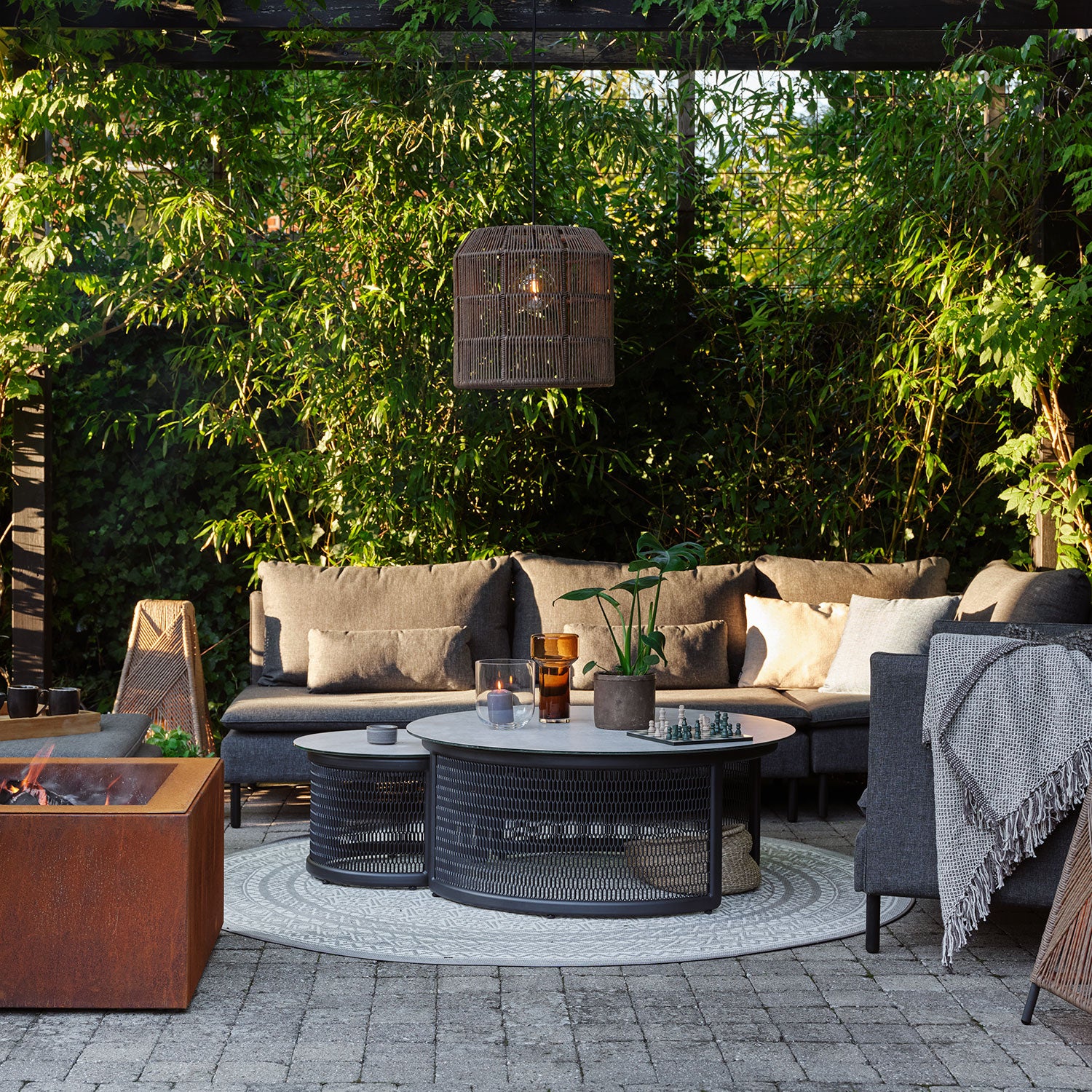 Callisto 2-seater seating area grey