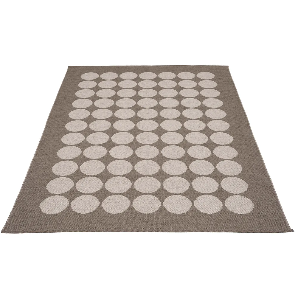 Hugo Carpet Walnut/ Linen 180 x 260 cm