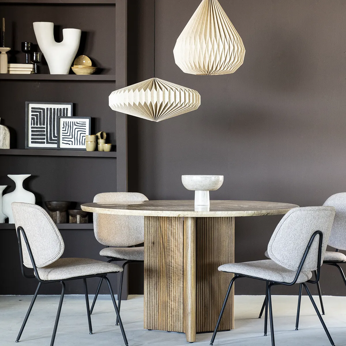 Sara Dining table
