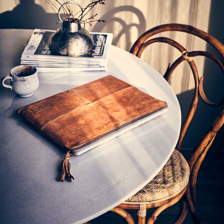 MILAN table white/black Ø120