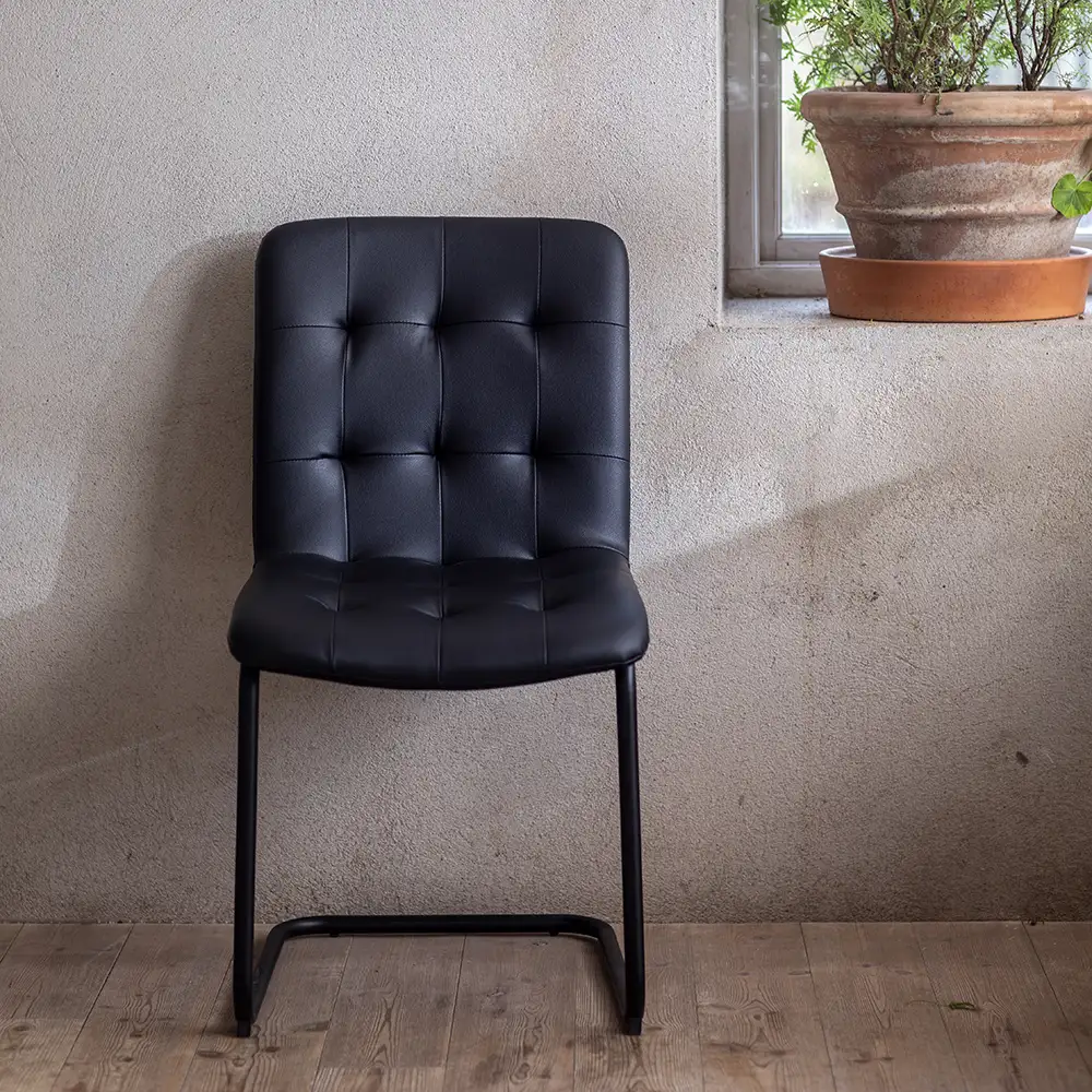 Frank Dining chair black