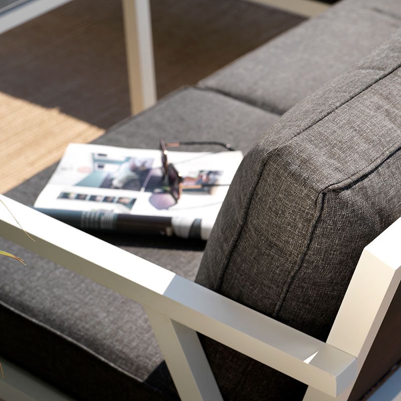 Rana corner group low right white