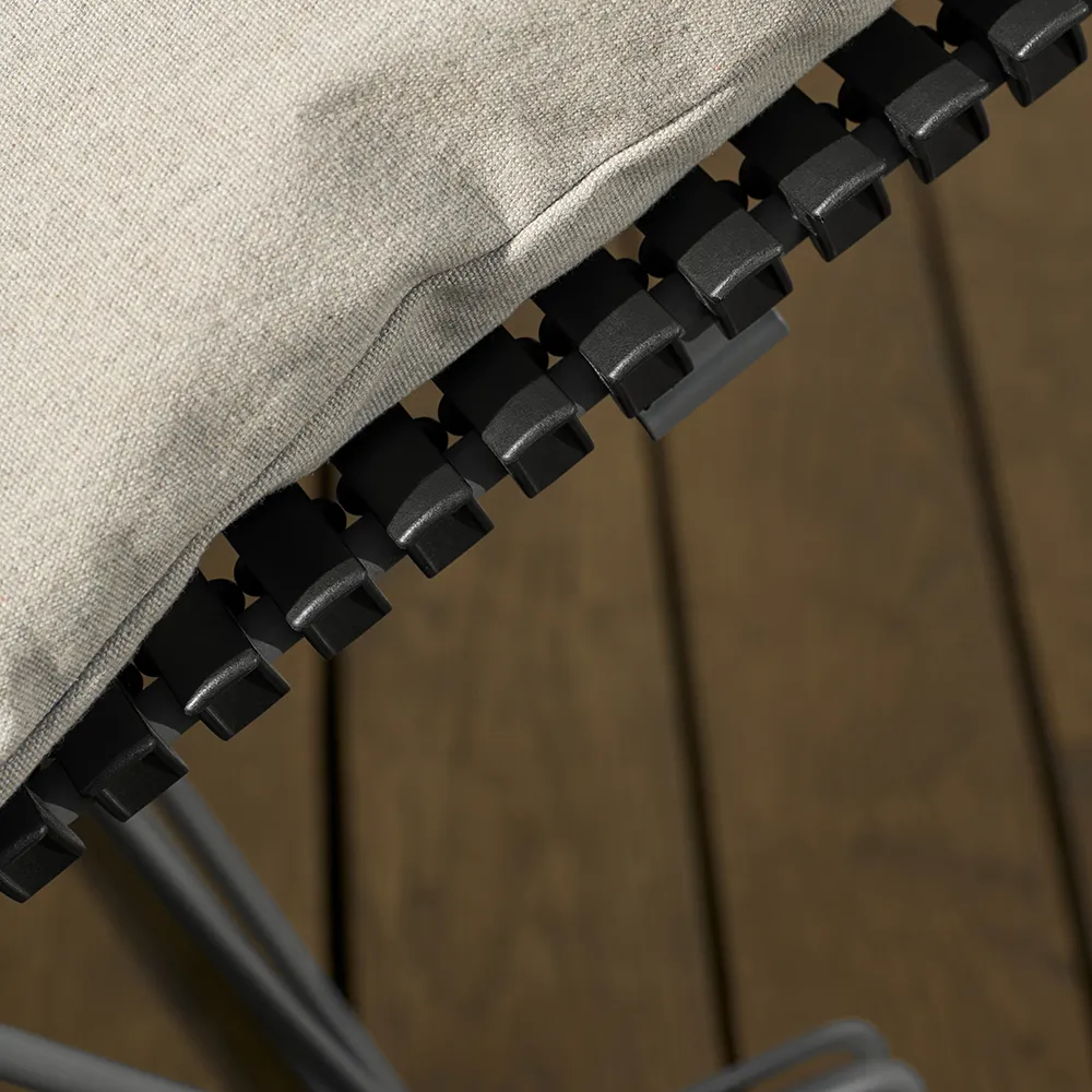 Click Adjustable chaise longue Beige. Frame: Grey