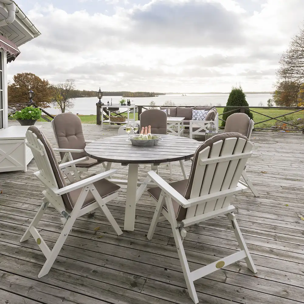 Läckö Armchair White