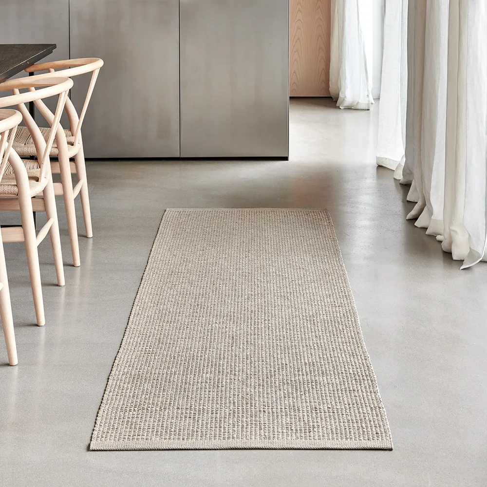 Emm carpet 70 x 240 cm Potato/Beige Metallic