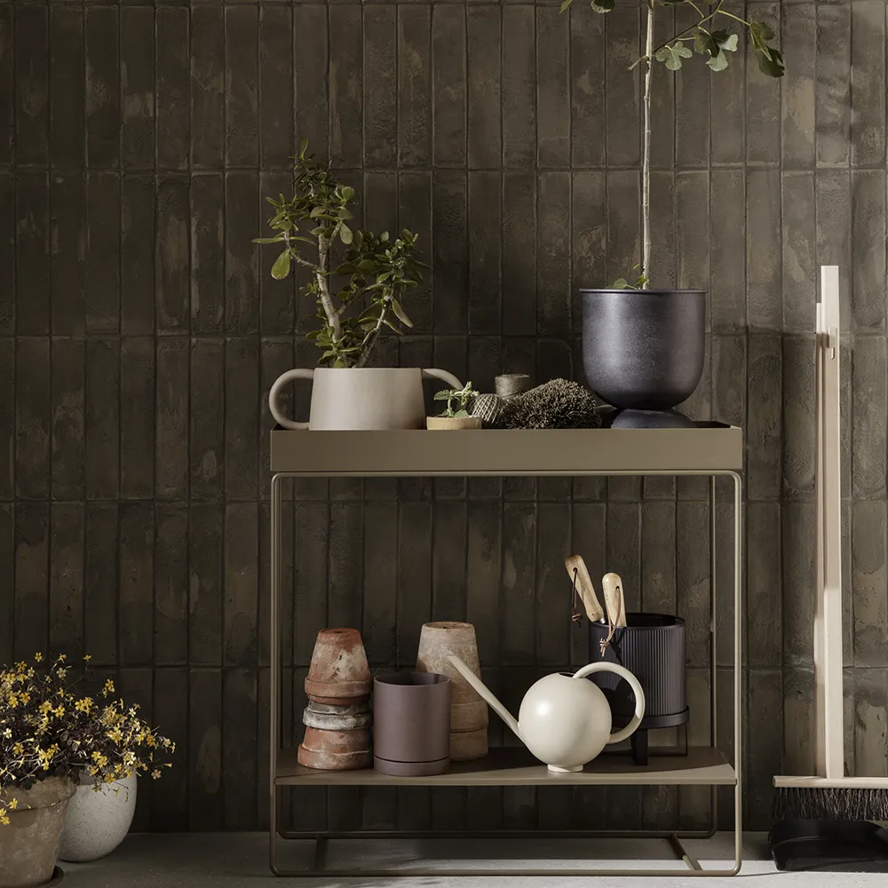 Hourglass Pot Extra Small Black