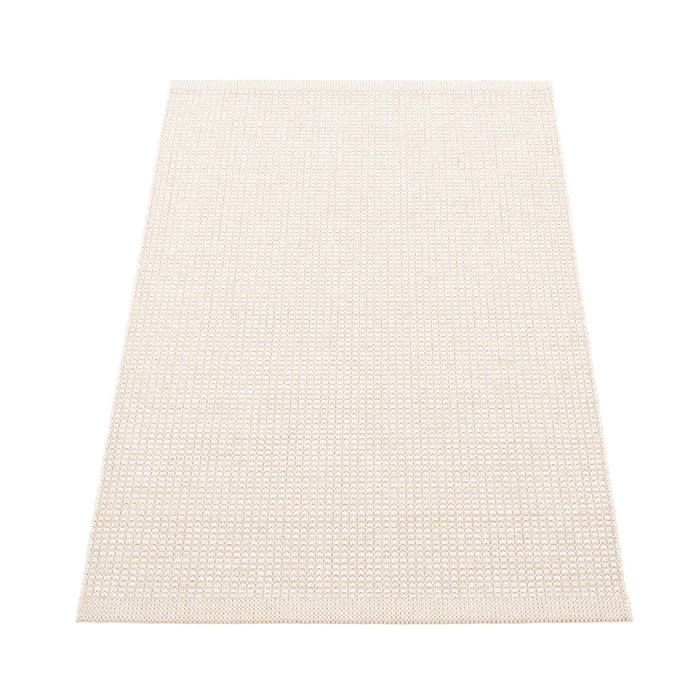 Emm carpet 70 x 120 cm Vanilla/White Metallic