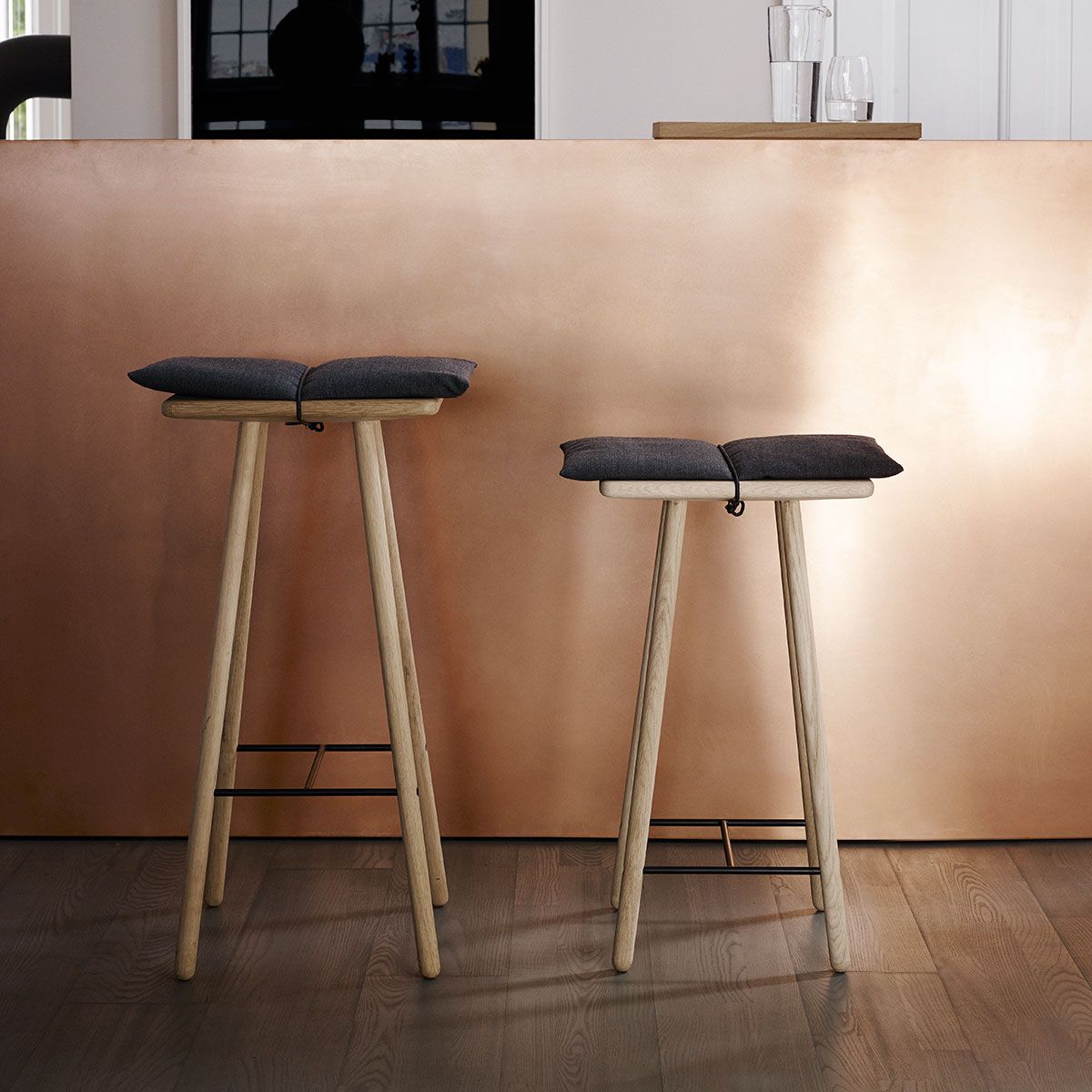 Georg Barstool Low Oak