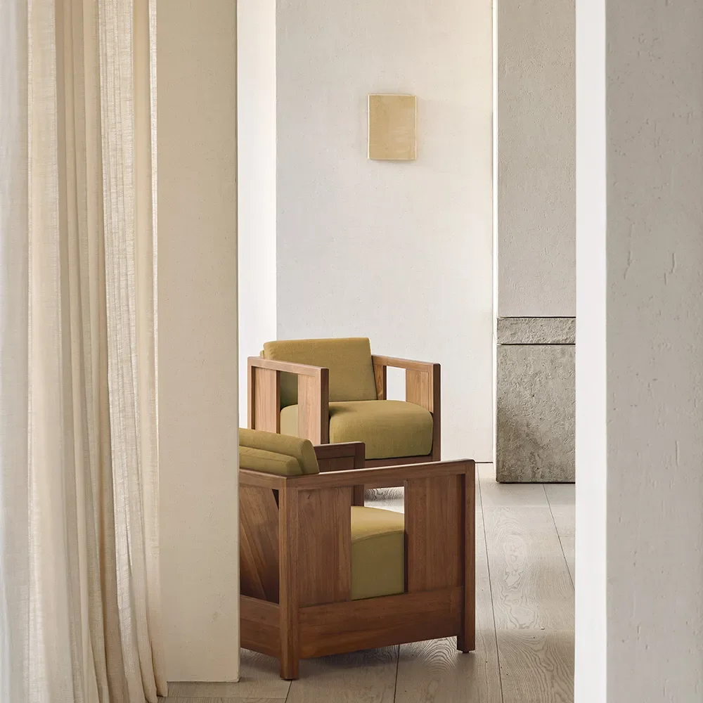 Lounge Chair Roan Amber