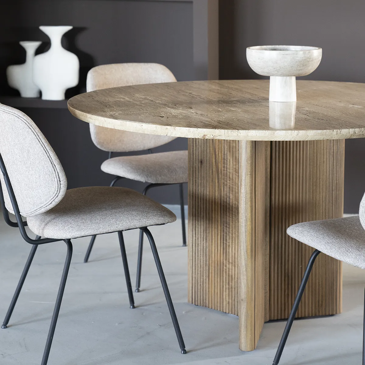 Sara Dining table