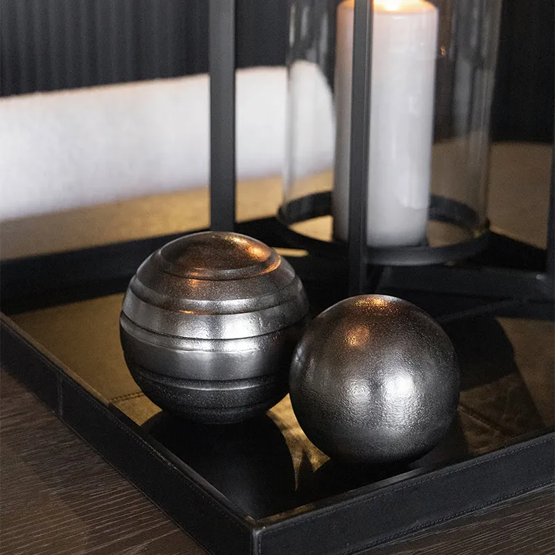 Benito Globe S decoration