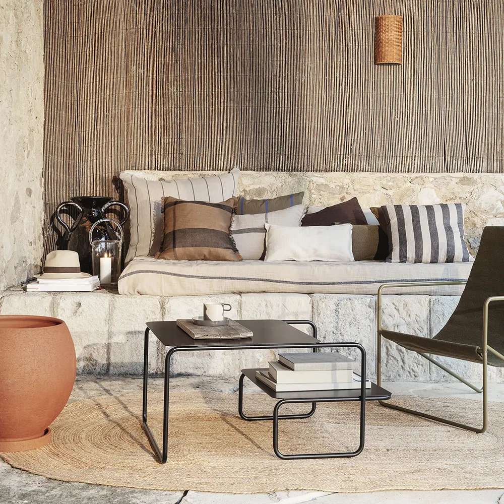 Level Coffee Table Black