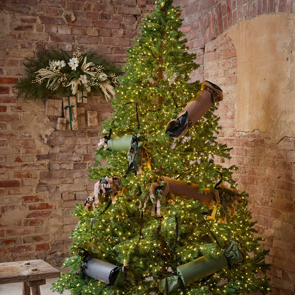 Christmas tree Dovre 210 cm 3000 lights