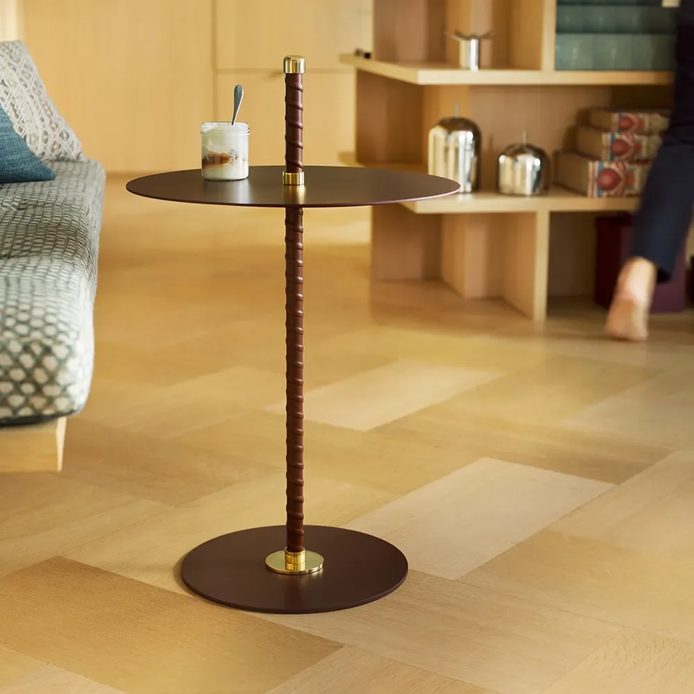 Cabaret side table Burgundy Leather, brass and steel