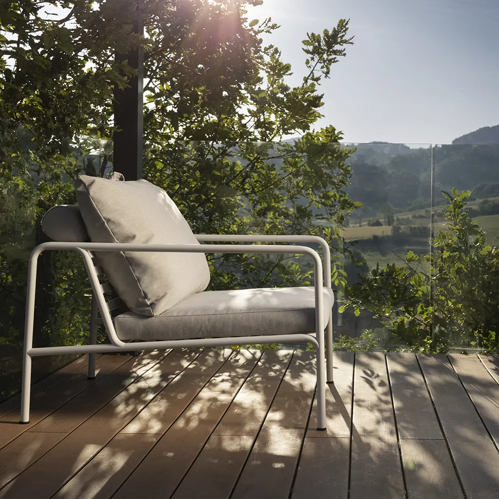 Avon Armchair Dijon/Black