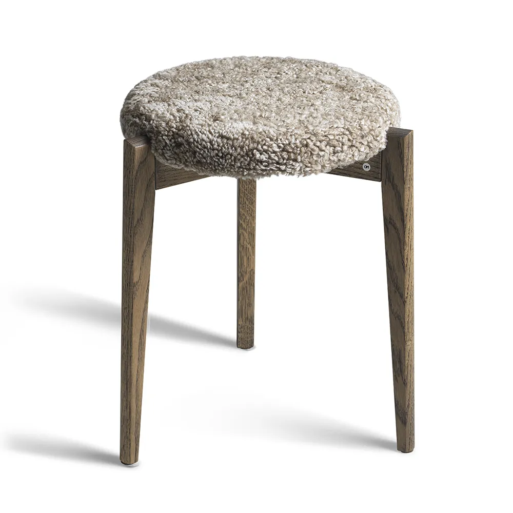 Vinz Stool Smoked Oak/Sheepskin Sahara