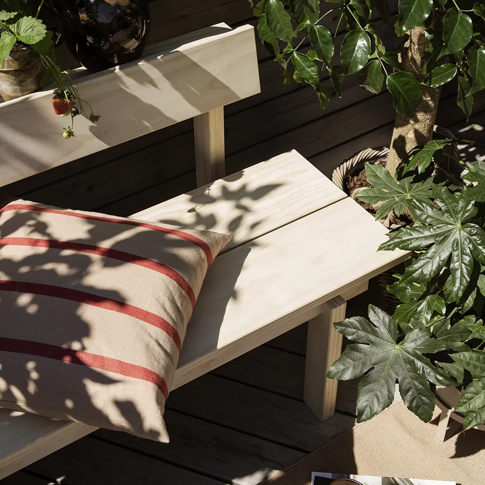 Grand Cushion - Camel/Red