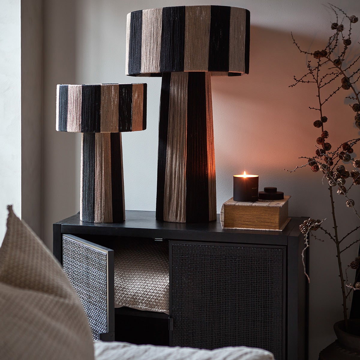  JULLAN table lamp black/natural 72 cm