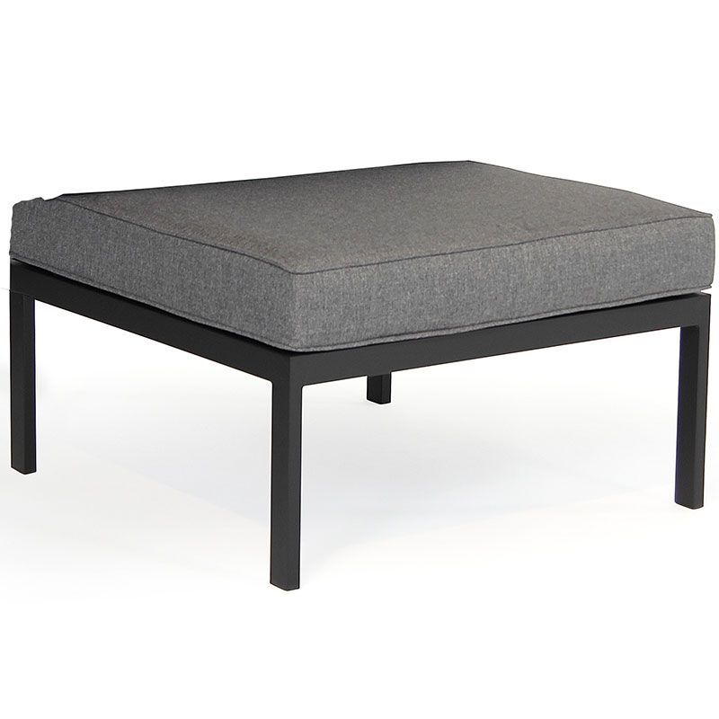 Leone stool in black