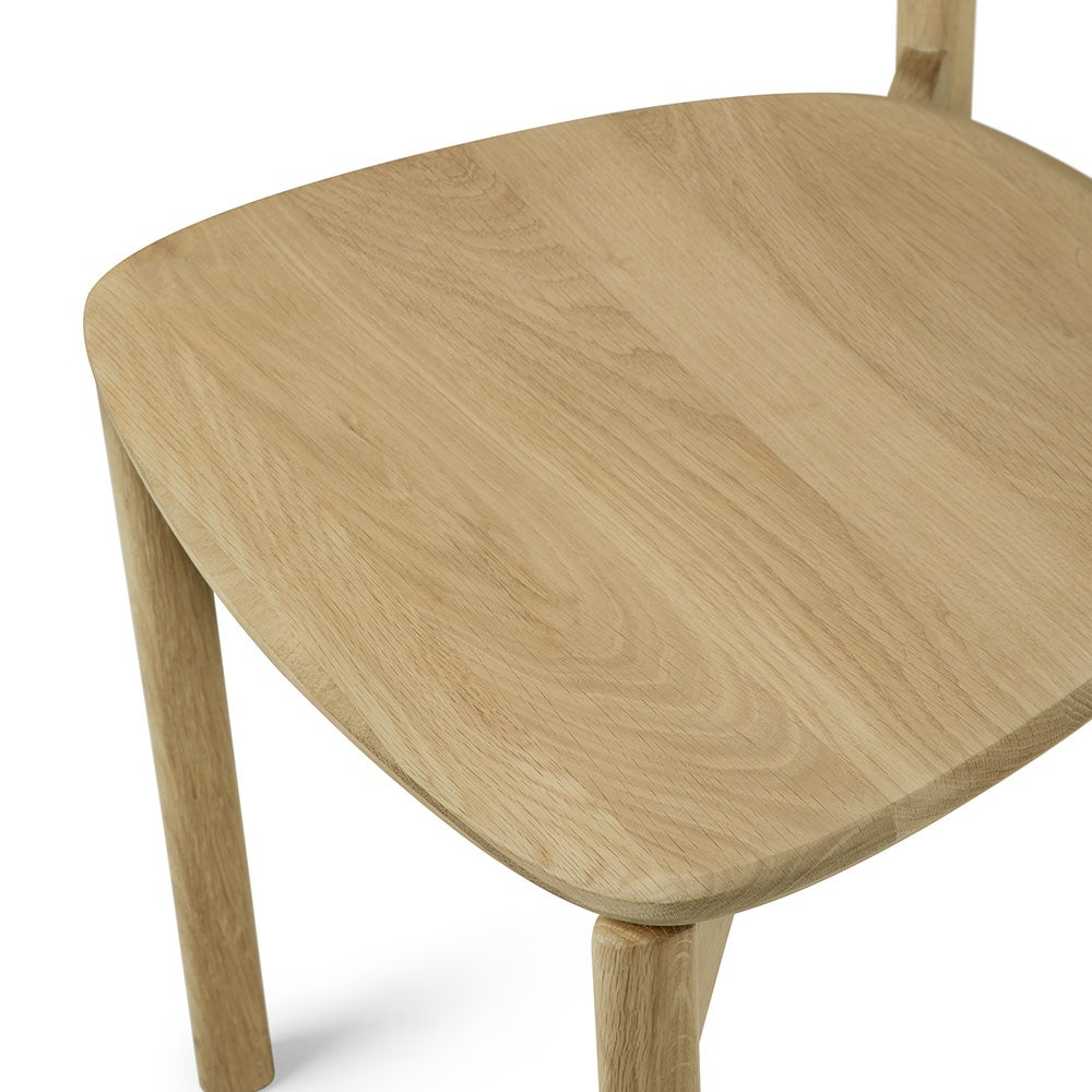 Risu Dining Chair Lacquered Oak