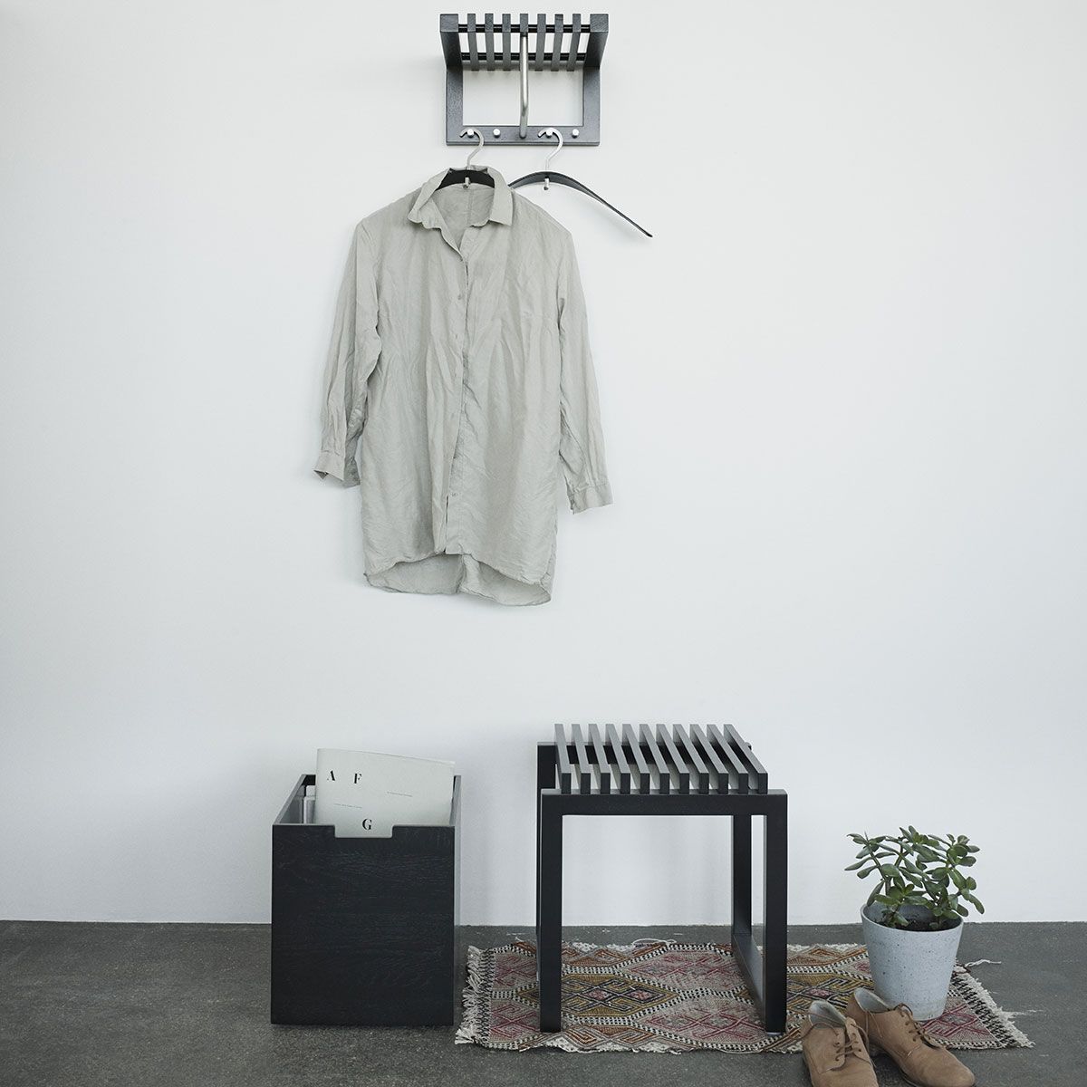 Cutter Pallet Black Oak