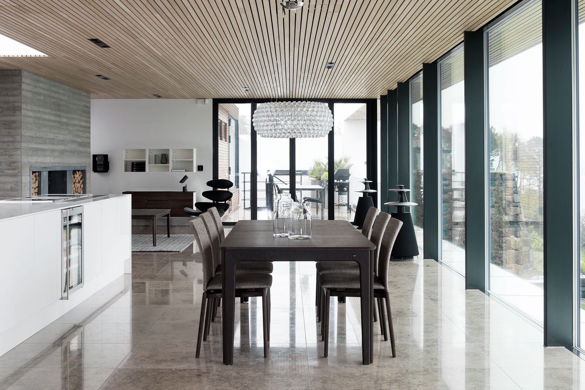 Sm27 Table Black Oak Lacquer