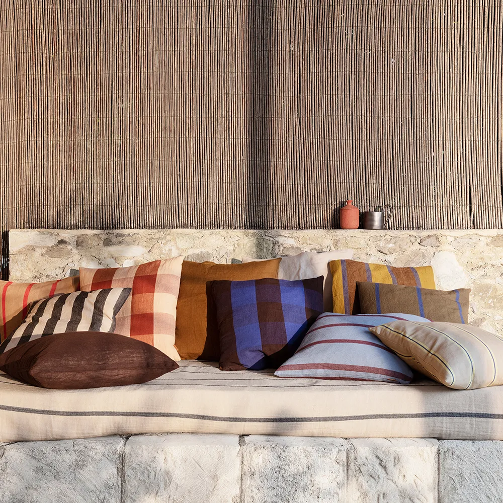 Grand Cushion - Lime/Bright Blue/Choco