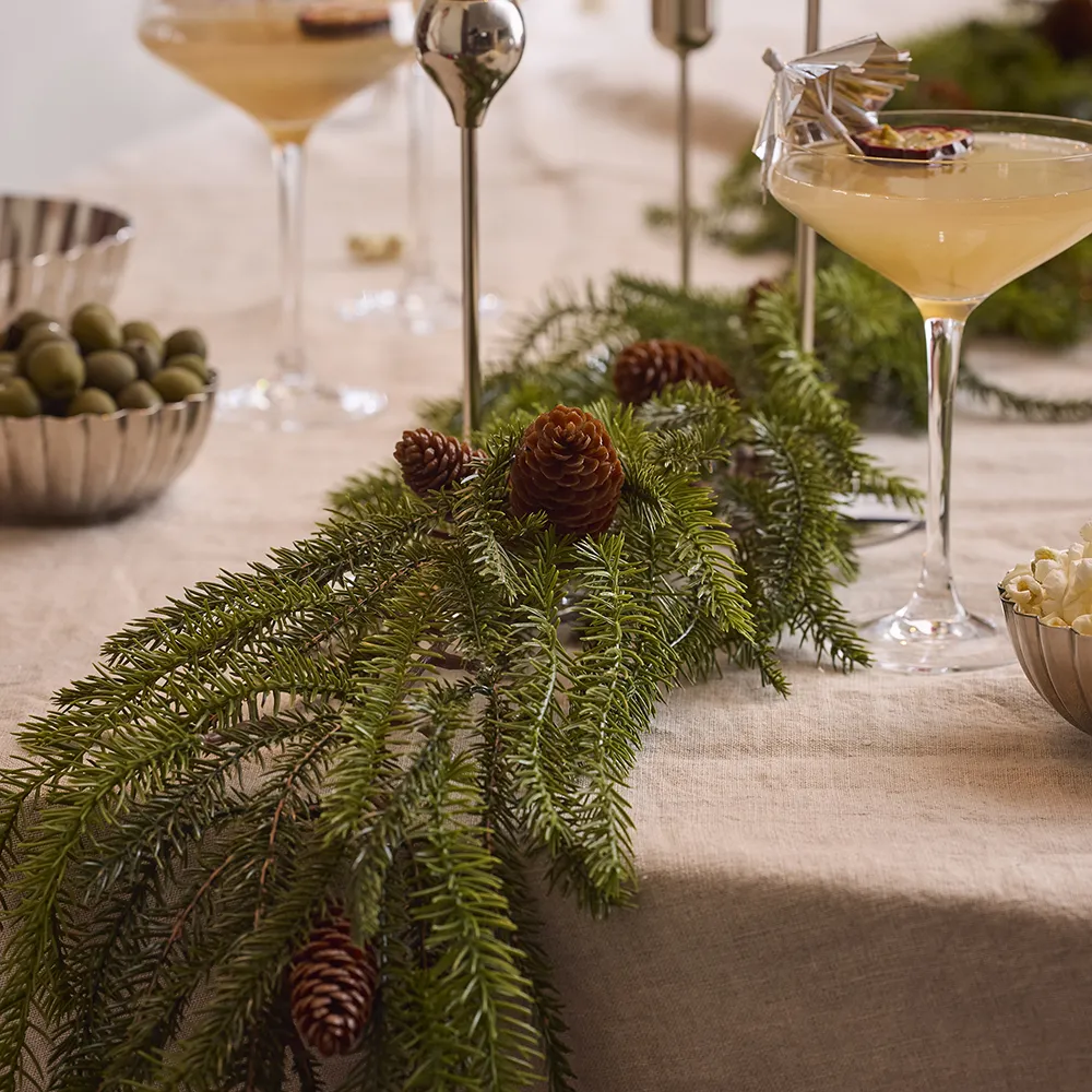  Garland with cones 180 cm